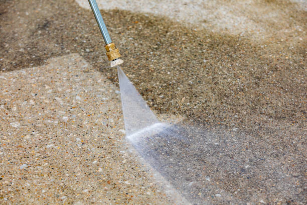 Best Pool Deck Cleaning  in Island Walk, FL